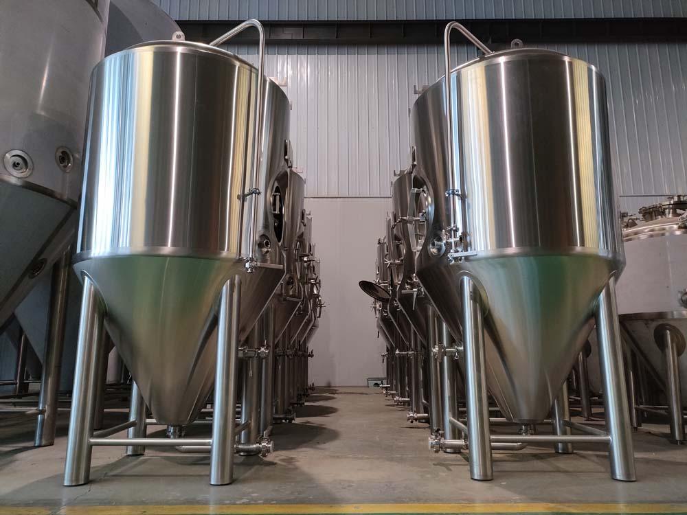 <b>2000L Single wall beer fermen</b>